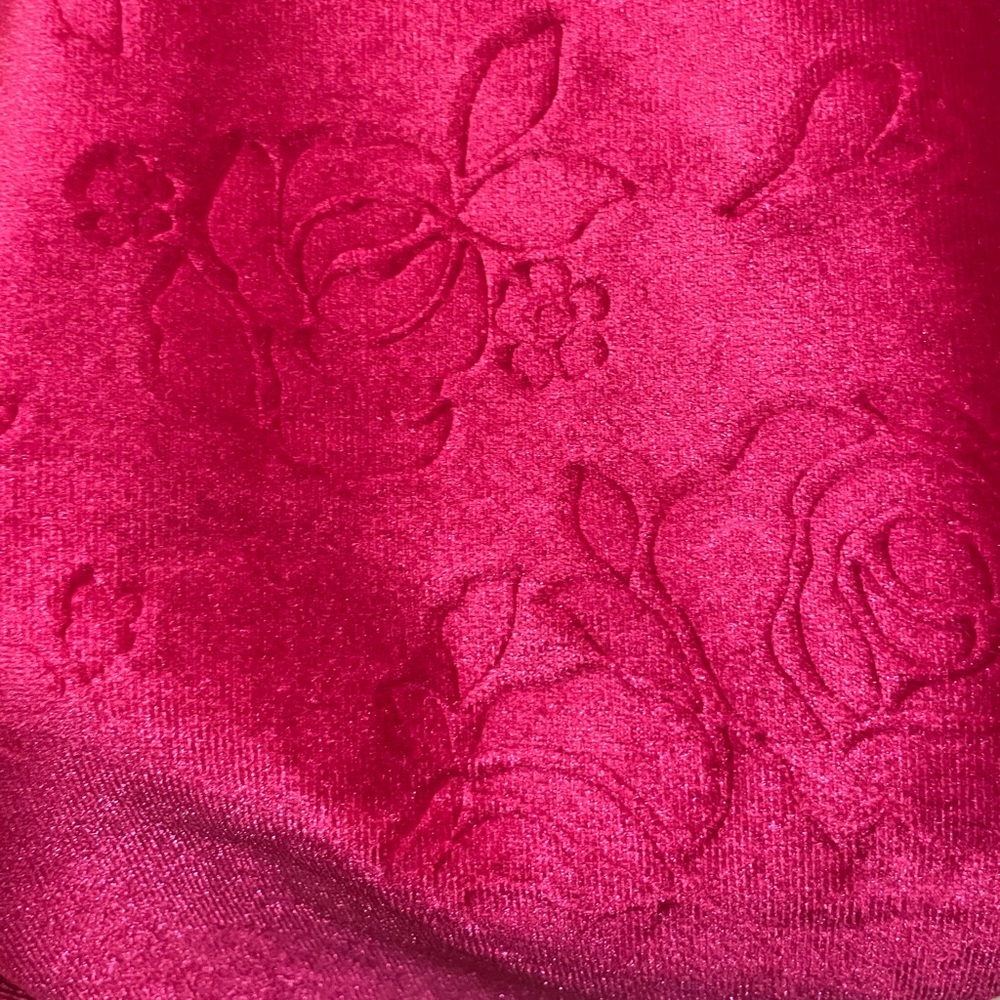 🌀 Betsey Johnson Skull & Roses Velvet Backpack - Picture 4 of 6